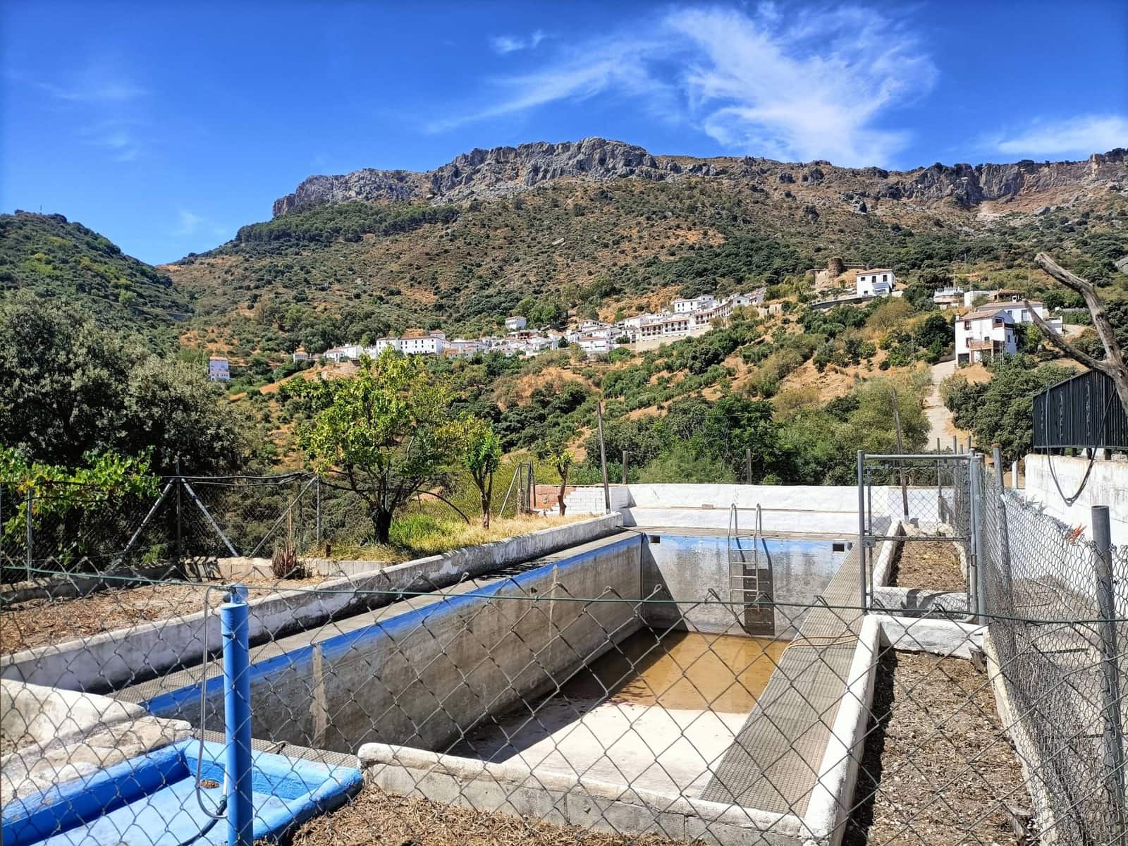 2 soveværelse Finca/Landehus til salg i Benadalid med swimmingpool - € 174.000 (Ref: 9239512)