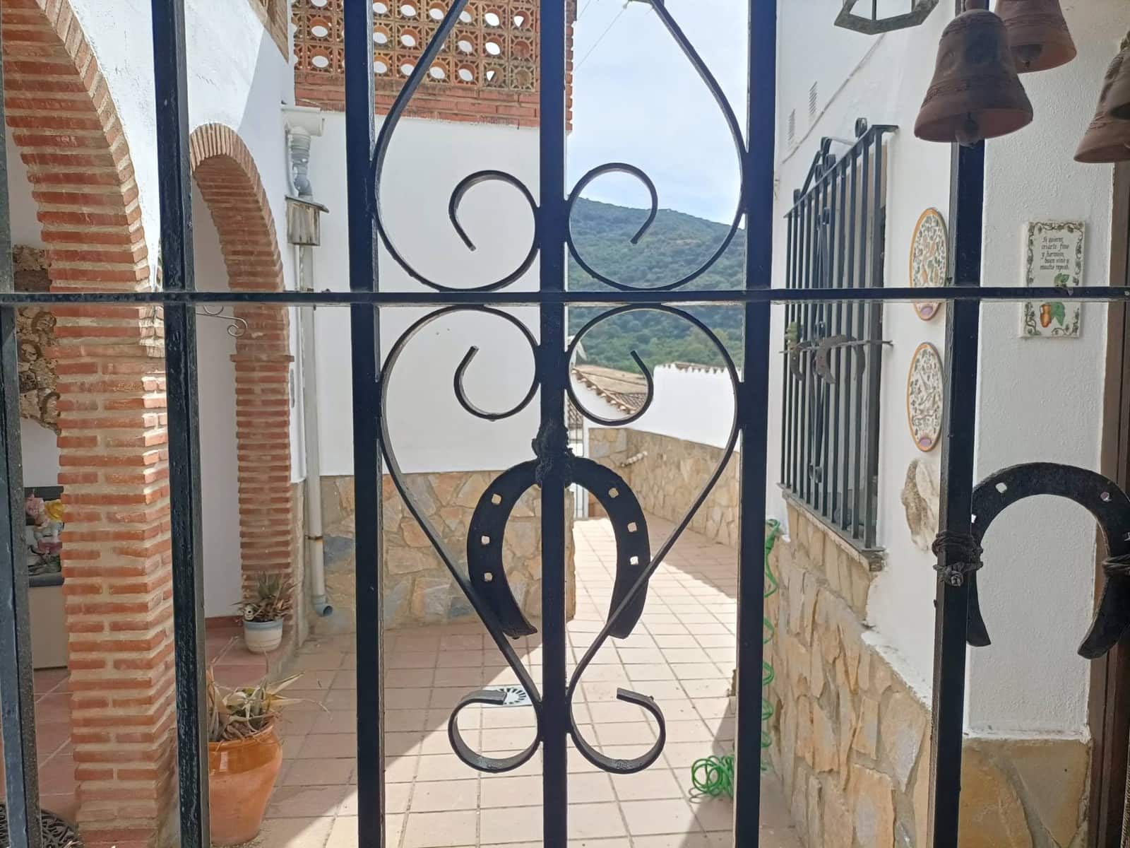 4 soveværelse Byhus til salg i Cortes de la Frontera - € 185.000 (Ref: 9276554)