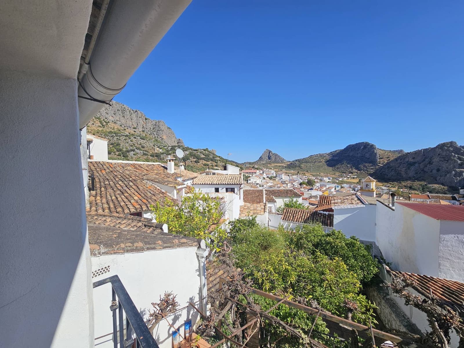 3 sypialnia Dom na sprzedaż w Montejaque - 130 000 € (Ref: 9296538)