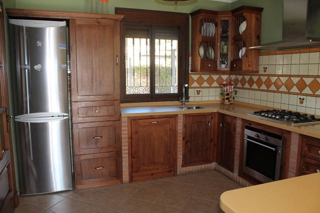 4 soverom Villa til salgs i Cortes de la Frontera med svømmebasseng - € 585 000 (Ref: 9297750)