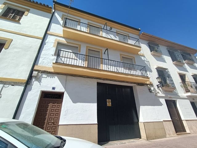 6 soveværelse Byhus til salg i Ronda - € 350.000 (Ref: 9325223)