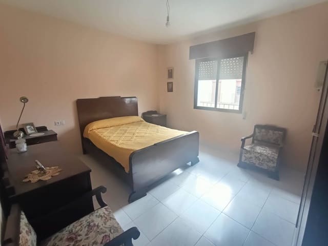 6 soveværelse Byhus til salg i Ronda - € 350.000 (Ref: 9325223)