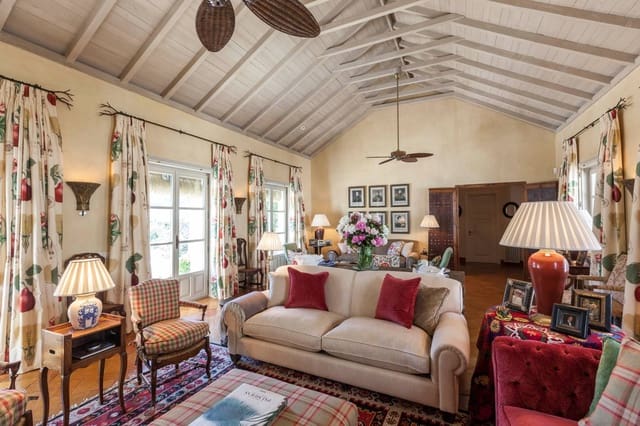 4 chambre Finca/Maison de Campagne à vendre à Gaucín avec piscine - 3 950 000 € (Ref: 9392067)