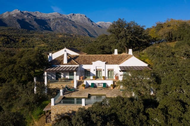 4 chambre Finca/Maison de Campagne à vendre à Gaucín avec piscine - 3 950 000 € (Ref: 9392067)