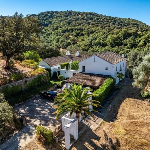 4 bedroom Finca/Country House for sale in Gaucín with pool - € 3,950,000 (Ref: 9392067)
