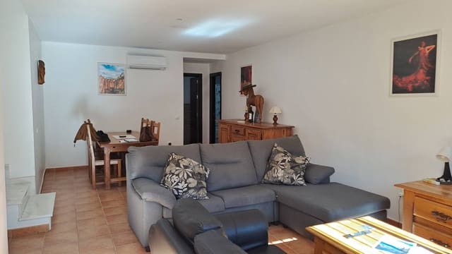 3 soveværelse Byhus til salg i Benaoján med swimmingpool - € 145.000 (Ref: 9424183)