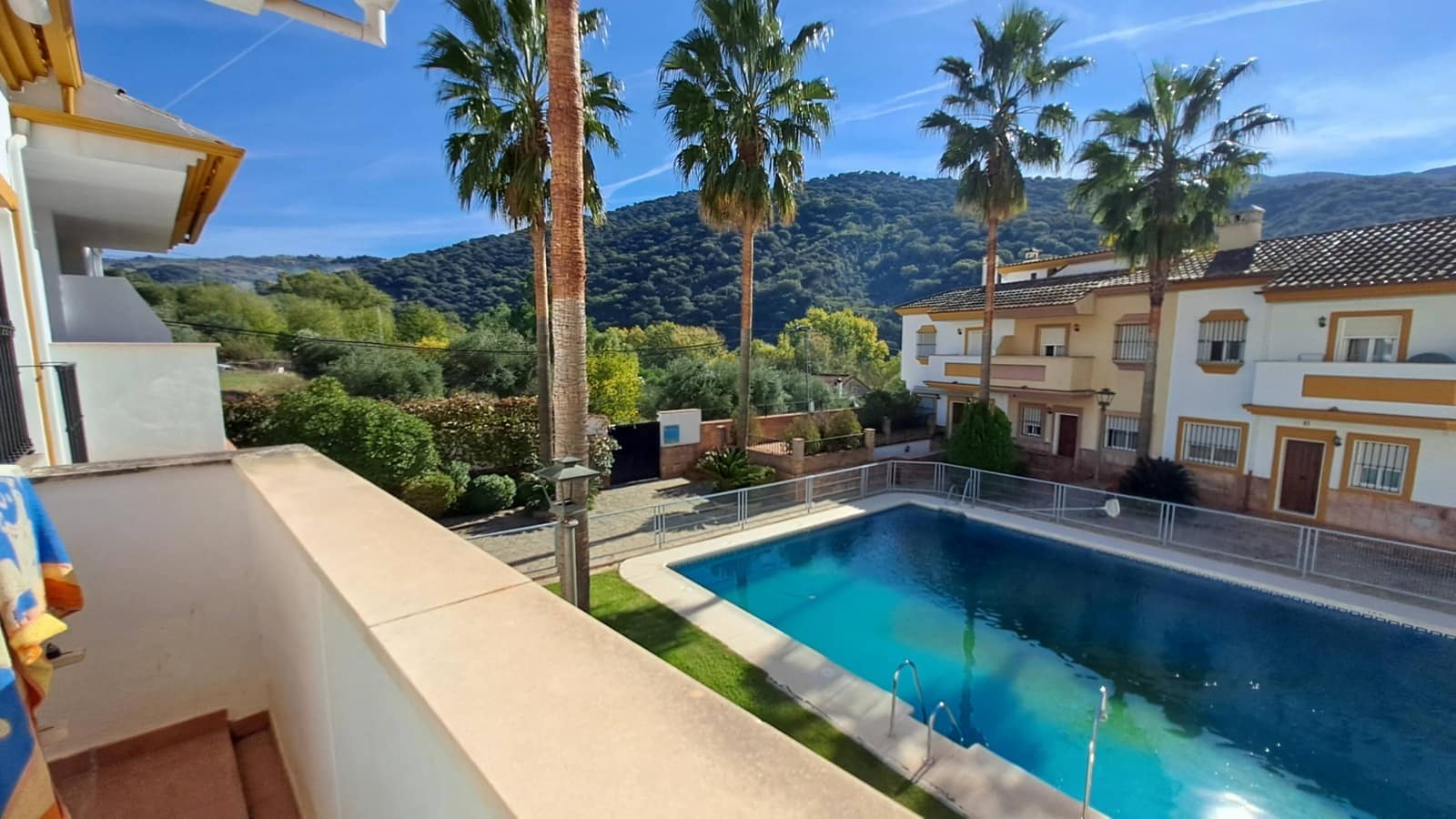 3 soveværelse Byhus til salg i Benaojan med swimmingpool - € 145.000 (Ref: 9424183)