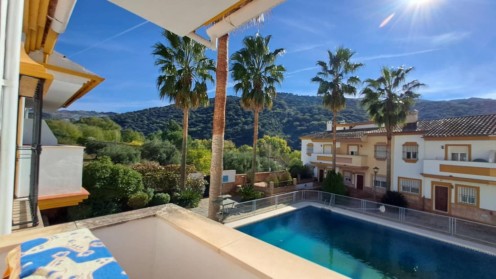 3 soveværelse Byhus til salg i Benaojan med swimmingpool - € 145.000 (Ref: 9424183)