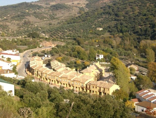 3 soveværelse Byhus til salg i Benaoján med swimmingpool - € 145.000 (Ref: 9424183)