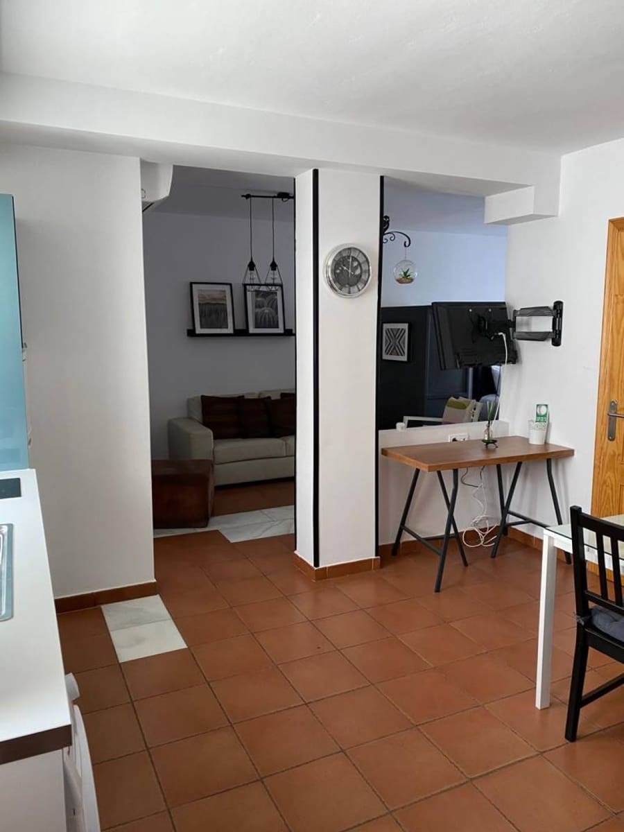 16 makuuhuone Hotelli myytävänä paikassa San Martin del Tesorillo - 1 850 000 € (Ref: 9451386)