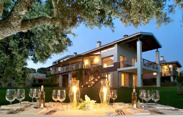 10 bedroom Finca/Country House for sale in Ronda with pool - € 2,200,000 (Ref: 9451502)