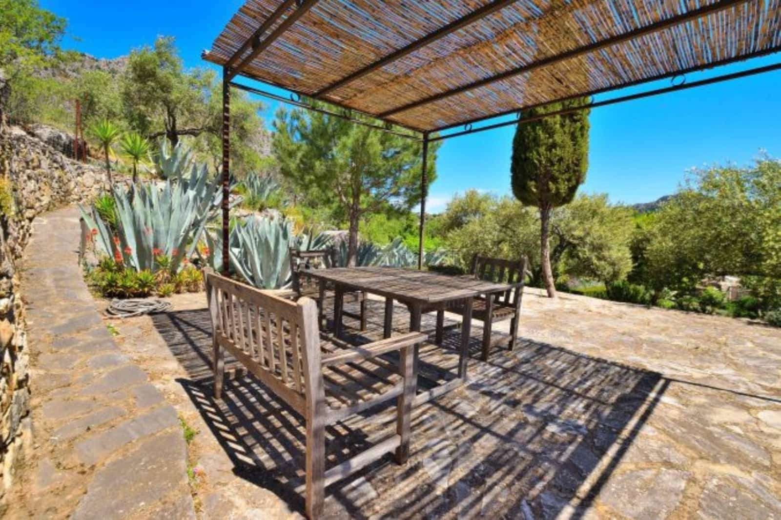 6 soveværelse Finca/Landehus til salg i Montejaque - € 495.000 (Ref: 9537021)