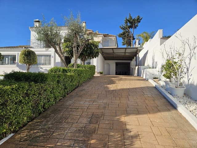 4 chambre Villa/Maison à vendre à El Padrón, Estepona avec piscine - 998 000 € (Ref: 9547102)