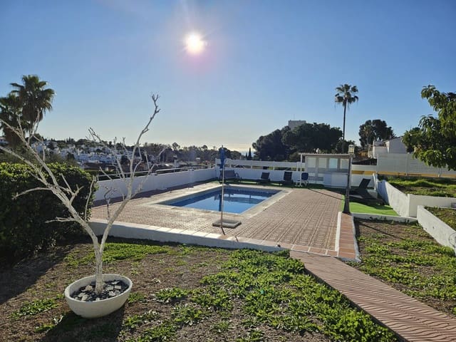 4 chambre Villa/Maison à vendre à El Padrón, Estepona avec piscine - 998 000 € (Ref: 9547102)