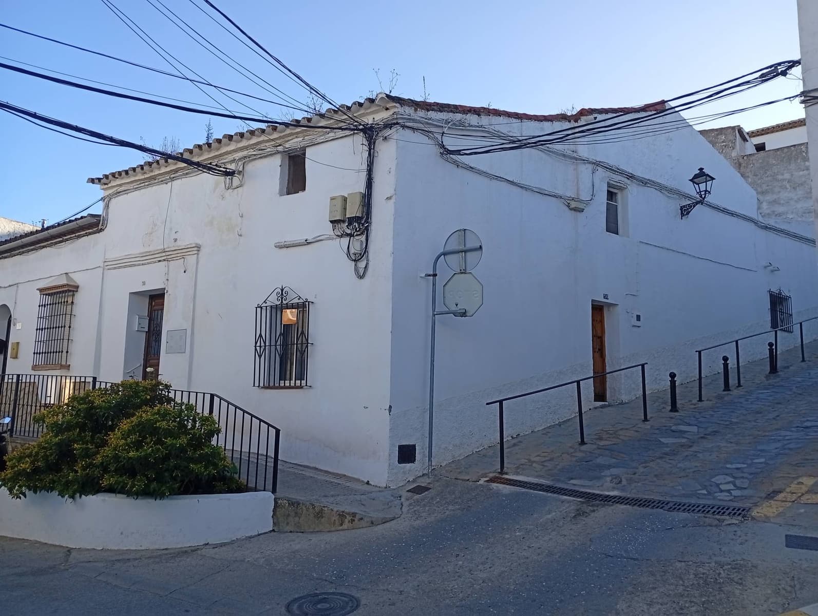 3 soveværelse Byhus til salg i Jimena de la Frontera - € 59.000 (Ref: 9603441)