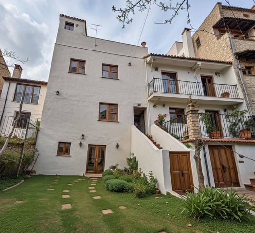 6 bedroom Townhouse for sale in Cortes de la Frontera - € 135,000 (Ref: 9628283)