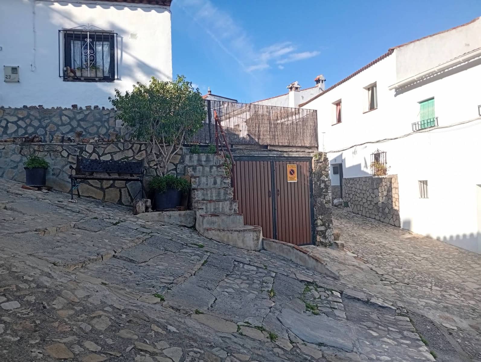 3 bedroom Townhouse for sale in Jimena de la Frontera - € 240,000 (Ref: 9672437)