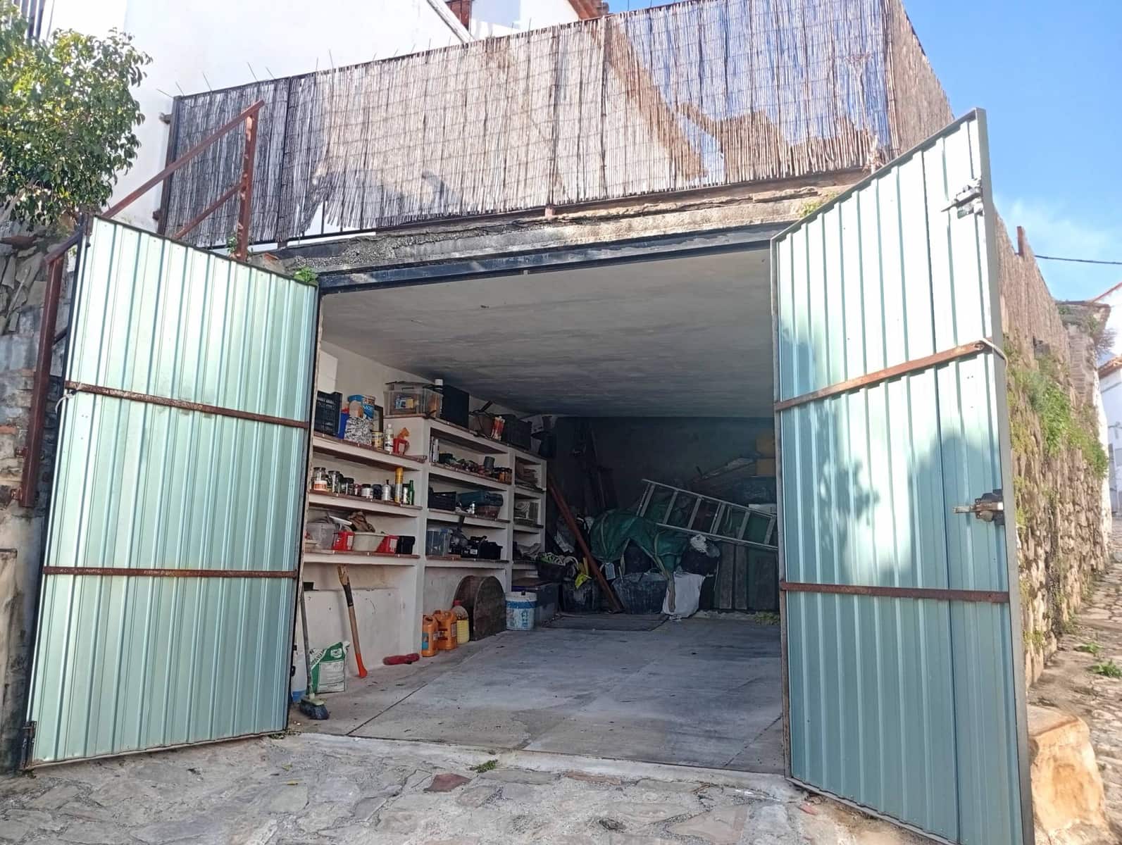 3 bedroom Townhouse for sale in Jimena de la Frontera - € 240,000 (Ref: 9672437)