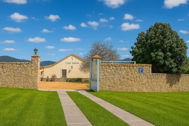 Hotel de 5 habitaciones en Gaucín en venta - 1.200.000 € (Ref: 9720549)