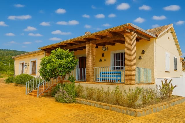 Hotel de 5 habitaciones en Gaucín en venta - 1.200.000 € (Ref: 9720549)