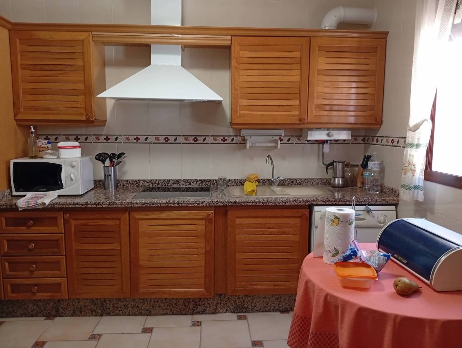 6 bedroom Villa for sale in Montejaque - € 185,000 (Ref: 9733376)