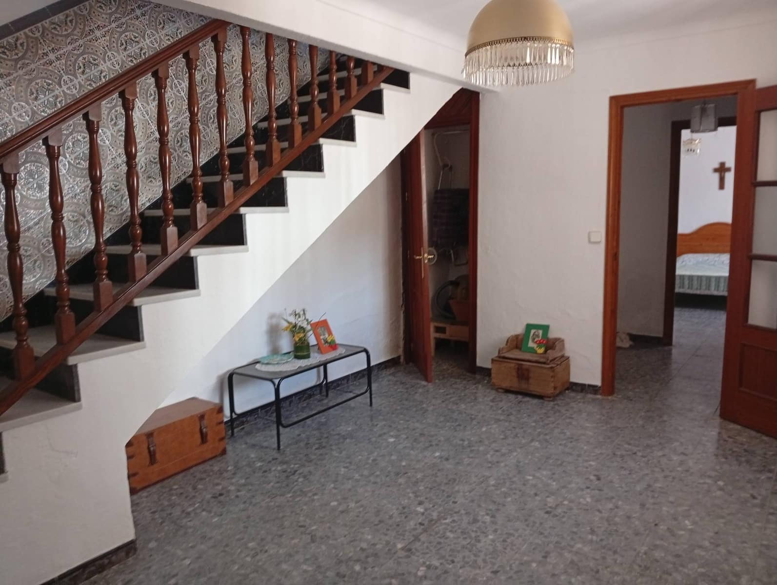 6 bedroom Villa for sale in Montejaque - € 185,000 (Ref: 9733376)