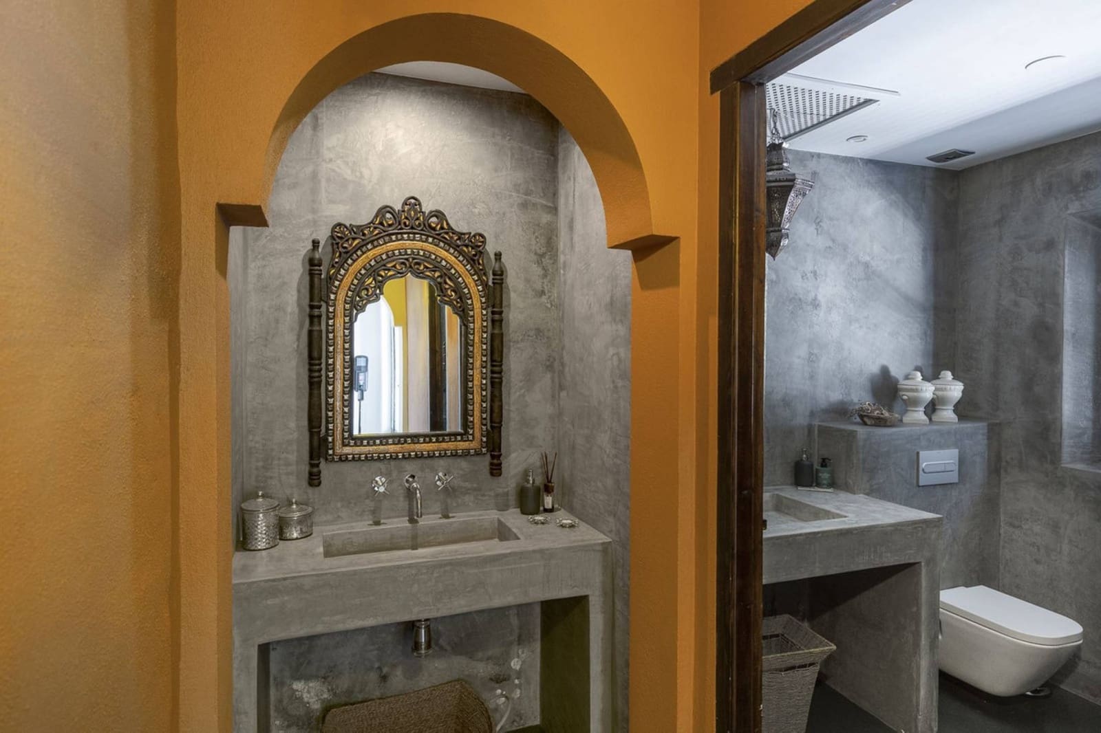 13 makuuhuone Hotelli myytävänä paikassa Villanueva de la Concepcion mukana uima-altaan - 1 999 000 € (Ref: 9756295)