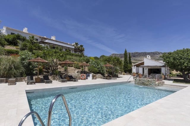 13 makuuhuone Hotelli myytävänä paikassa Villanueva de la Concepcion mukana uima-altaan - 1 999 000 € (Ref: 9756295)