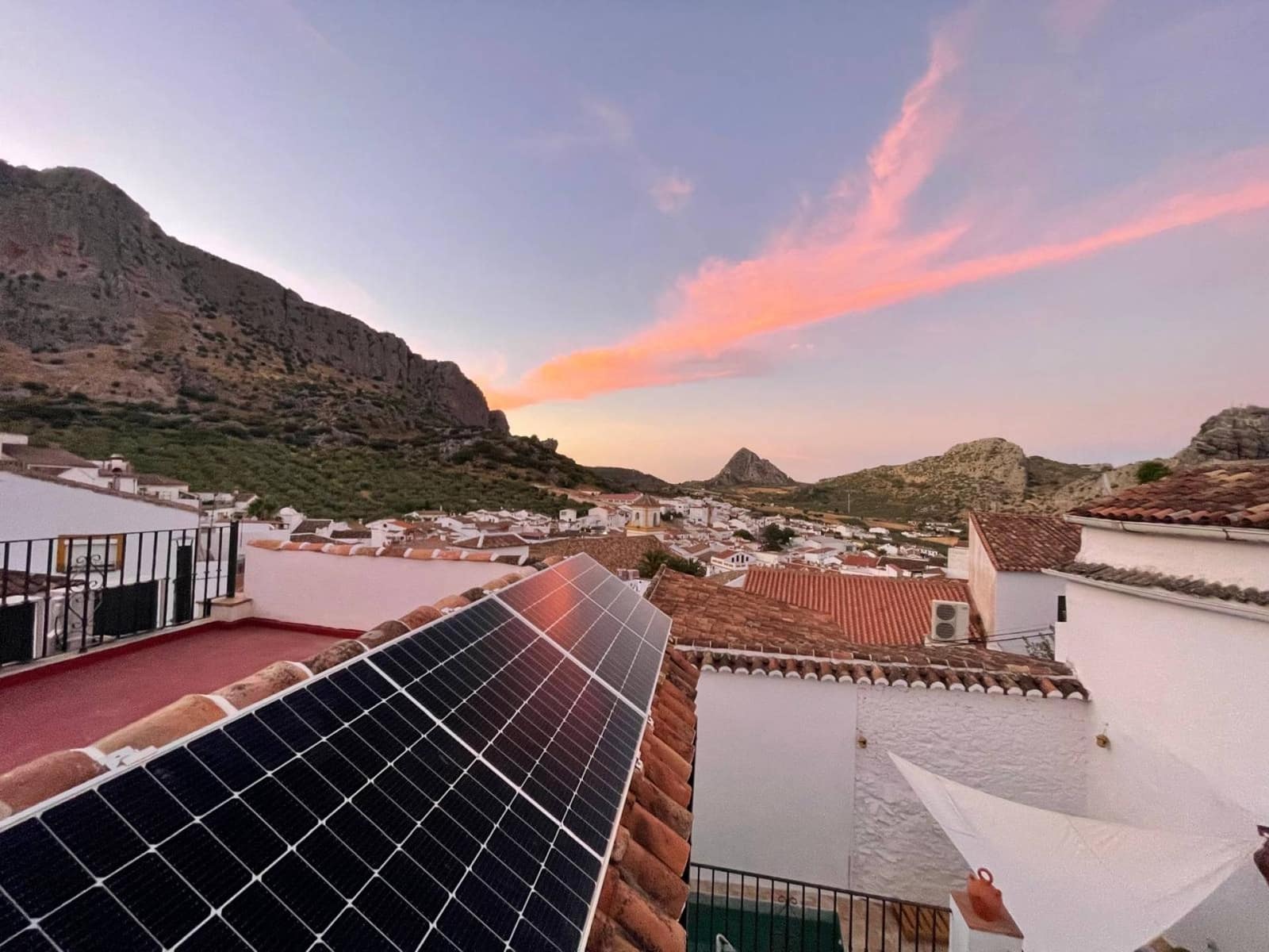 2 chambre Maison de Ville à vendre à Montejaque avec piscine - 179 000 € (Ref: 9782895)