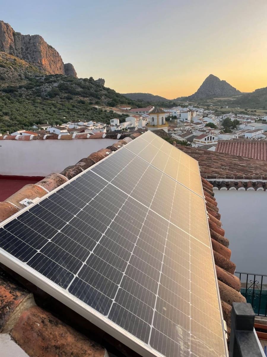 2 chambre Maison de Ville à vendre à Montejaque avec piscine - 179 000 € (Ref: 9782895)