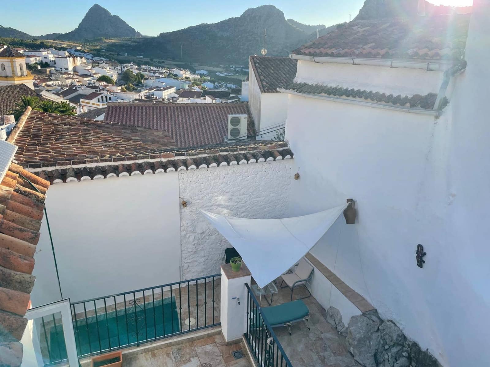 2 chambre Maison de Ville à vendre à Montejaque avec piscine - 179 000 € (Ref: 9782895)