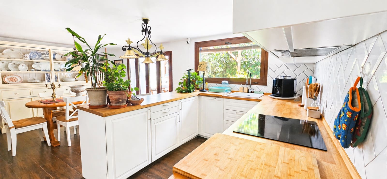 2 soveværelse Byhus til salg i Cortes de la Frontera med swimmingpool - € 179.000 (Ref: 9805967)