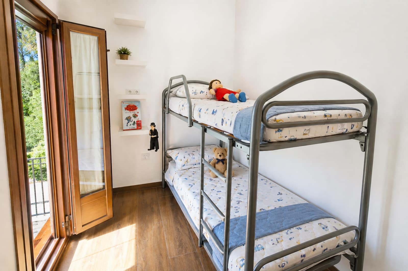 2 soveværelse Byhus til salg i Cortes de la Frontera med swimmingpool - € 179.000 (Ref: 9805967)