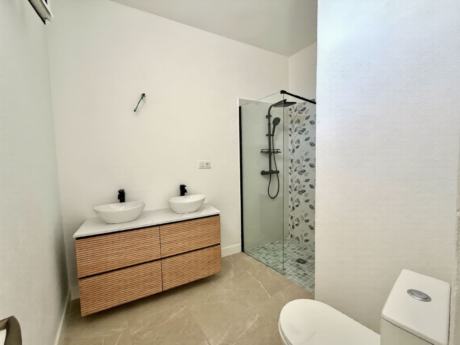 3 bedroom Townhouse for sale in Jimena de la Frontera - € 220,000 (Ref: 9826084)