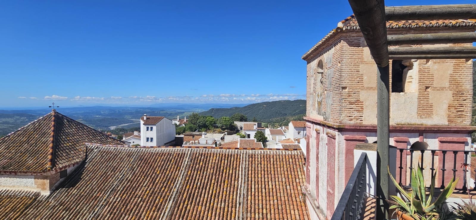 3 bedroom Townhouse for sale in Gaucin - € 295,000 (Ref: 9834799)
