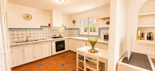 3 sovrum Villa till salu i Cortes de la Frontera med pool - 155 000 € (Ref: 9841993)