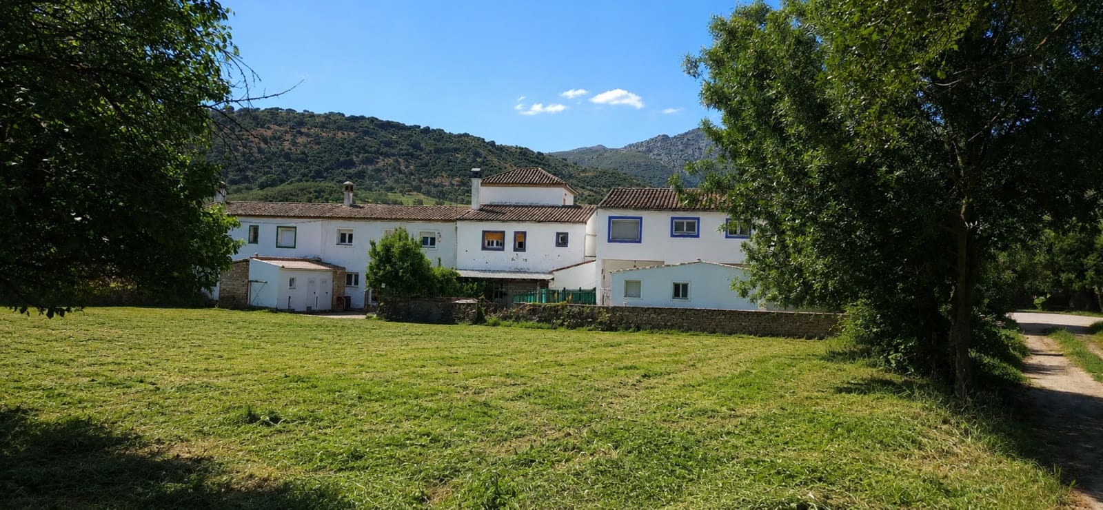 3 sovrum Villa till salu i Cortes de la Frontera med pool - 155 000 € (Ref: 9841993)