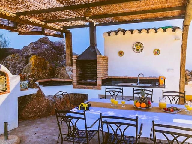 Finca/Casa Rural de 5 habitaciones en Casabermeja en venta con piscina - 2.475.000 € (Ref: 9979324)