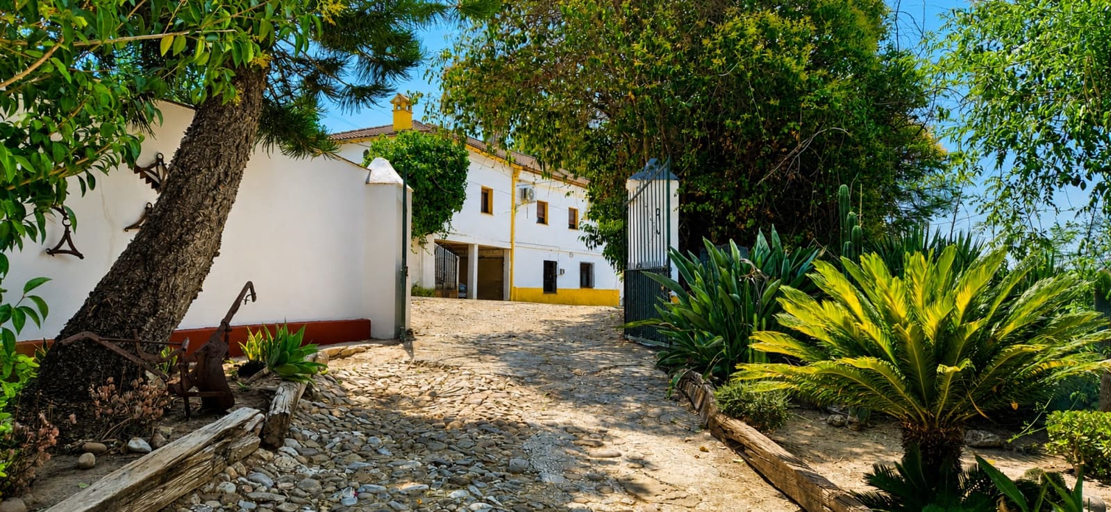 4 sovrum Finca/Hus på landet till salu i San Pablo de Buceite med pool - 750 000 € (Ref: 9984181)