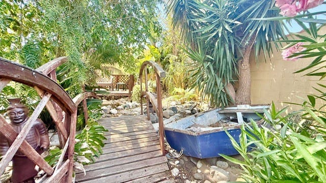 2 soveværelse Villa til salg i Chiclana de la Frontera med swimmingpool garage - € 199.950 (Ref: 10004422)