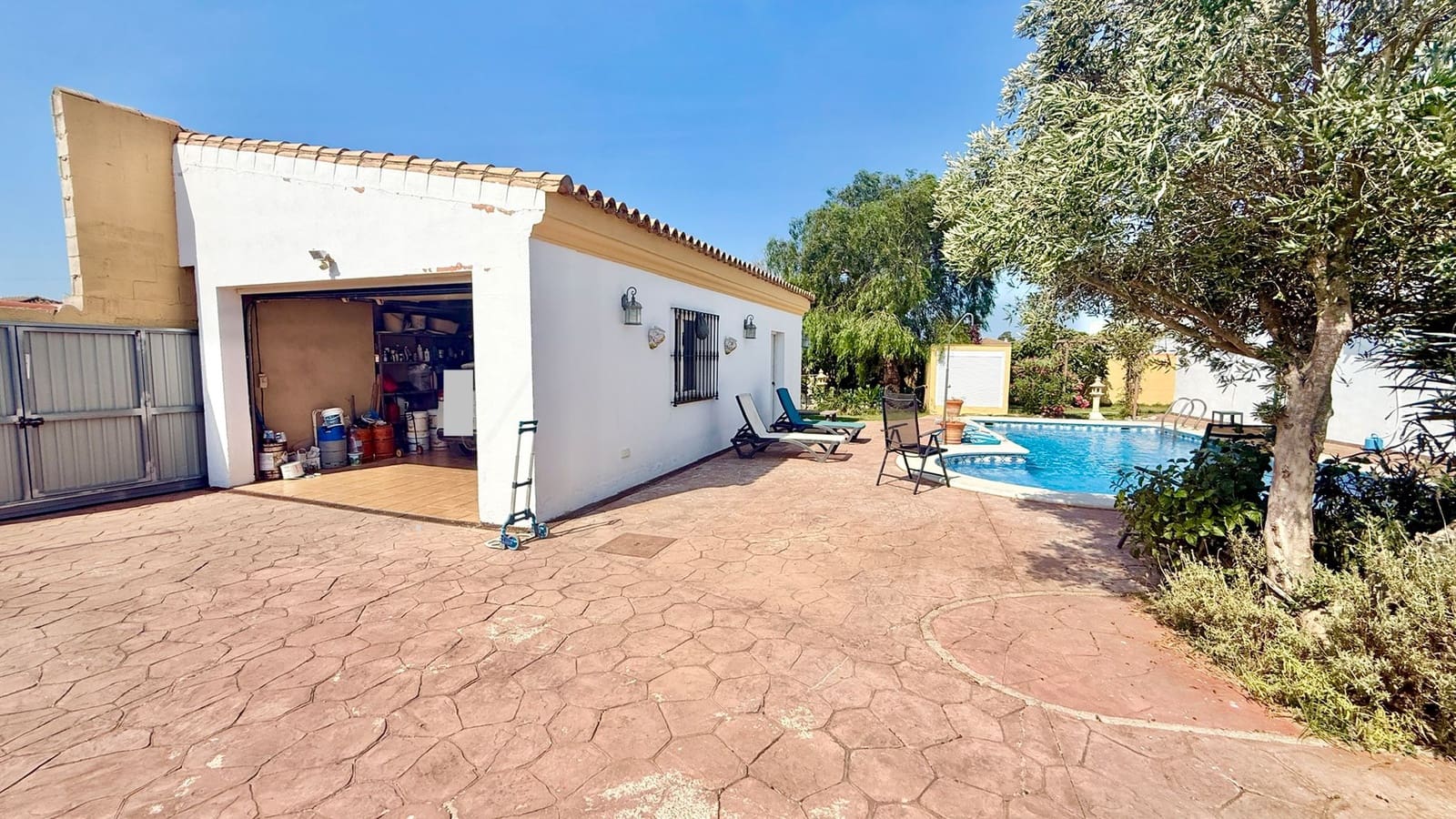 2 soveværelse Villa til salg i Chiclana de la Frontera med swimmingpool garage - € 199.950 (Ref: 10004422)