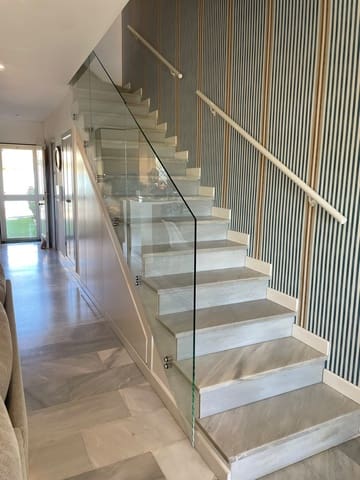 3 soverom Hus til salgs i Chiclana de la Frontera med svømmebasseng garasje - € 595 000 (Ref: 10023198)