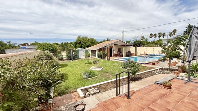 4 sovrum Villa till salu i Chiclana de la Frontera med pool garage - 385 000 € (Ref: 10062873)