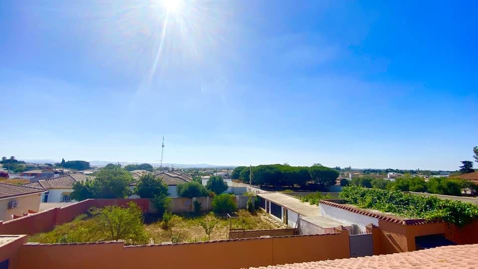 3 bedroom Villa for sale in Chiclana de la Frontera with pool garage