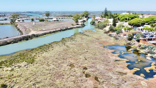 3 sypialnia Willa na sprzedaż w Chiclana de la Frontera z basenem garażem - 329 999 € (Ref: 8631476)