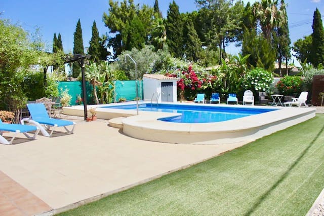 4 soveværelse Villa til salg i Chiclana de la Frontera med swimmingpool garage - € 345.000 (Ref: 8925073)
