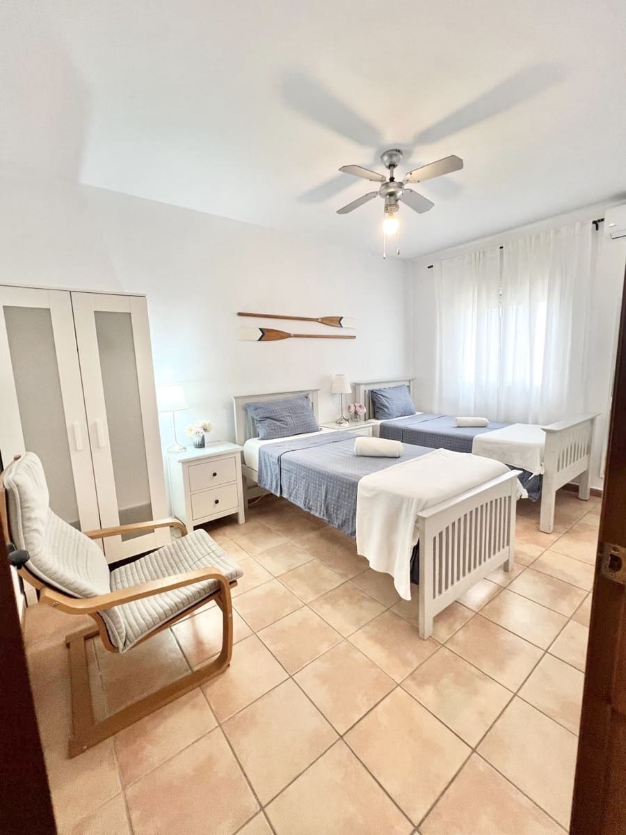 4 soveværelse Villa til salg i Chiclana de la Frontera med swimmingpool garage - € 345.000 (Ref: 8925073)