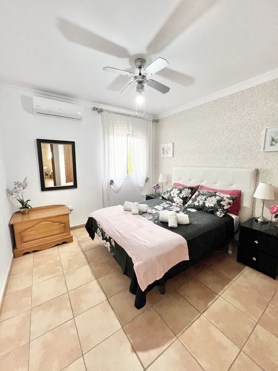 4 soveværelse Villa til salg i Chiclana de la Frontera med swimmingpool garage - € 345.000 (Ref: 8925073)