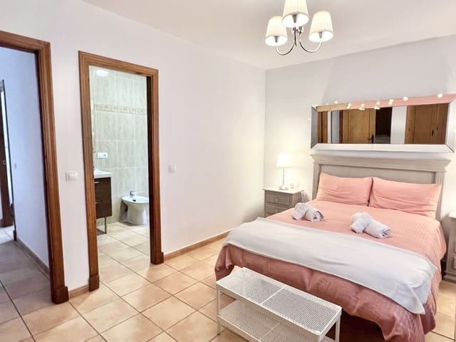 4 sypialnia Willa na sprzedaż w Chiclana de la Frontera z basenem garażem - 345 000 € (Ref: 8925073)