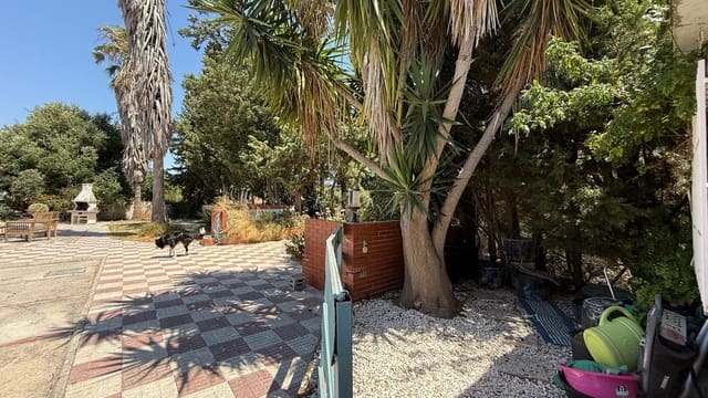 3 bedroom Villa for sale in Medina-Sidonia with pool garage - € 334,000 (Ref: 9177794)